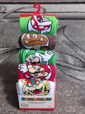 Nintendo licenced product Super Mario heroes and villains socks 5 pack NEW